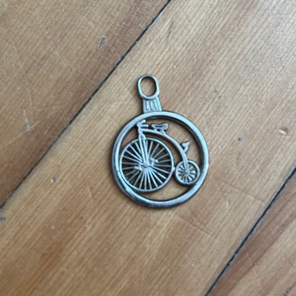 Vintage Penny Farthing High Wheel Bicycle Pendant Silver Tone Round Charm